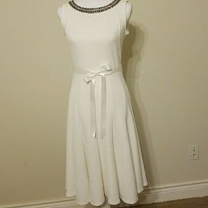 NWOT Gorgeous cream sleeveless dress